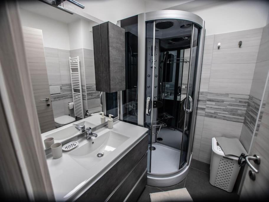 Apartamento Modern Loft Center Of Turin + Jacuzzi 30M Metro Collegno Exterior foto